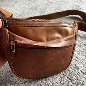 Leather belt bag